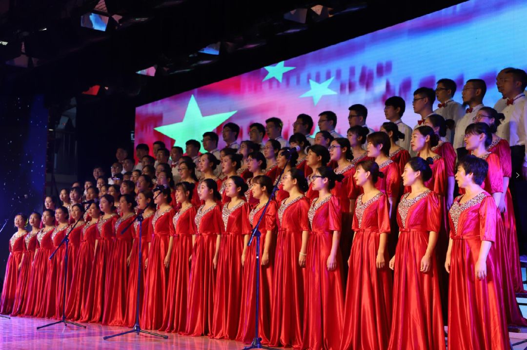 心系医疗质量 情寄最美医生——我院成功举办2019年医师节表彰大会暨文艺汇演