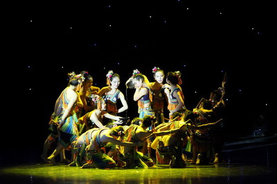 舞动基层风采，我校文艺创作绽放新光芒