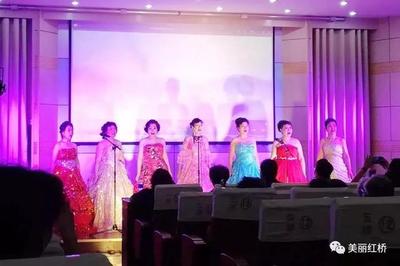 三条石街举办群众文艺创作表演比赛